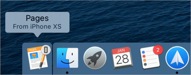 Các trang từ biểu tượng iPhone trong dock Mac hiển thị Handoff